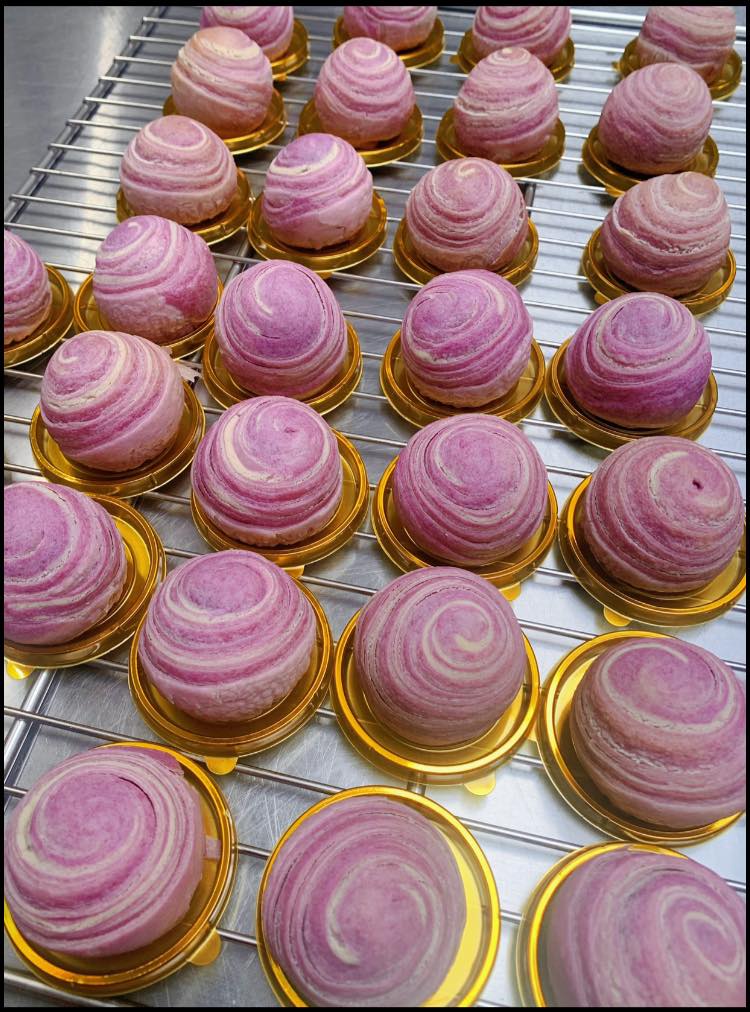 台式酥餅系列 Taiwanese Pastry series (Moon Cake) 大包裝一組10顆 (1 Big Packung mit 10 Stk) 可選擇店內自取 Instore Pickup/貨運宅配 UPS Express